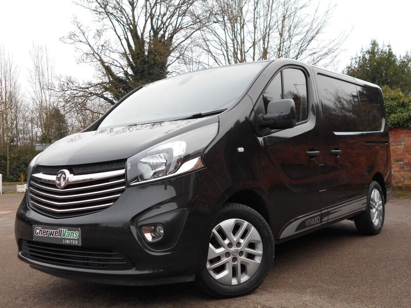 View VAUXHALL VIVARO LIMITED EDITION VAN 1.6 CDTi Bi-Turbo 125 SWB 2700 SPORTIVE *NO VAT* 27,000 MILES