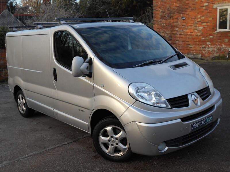 RENAULT TRAFIC