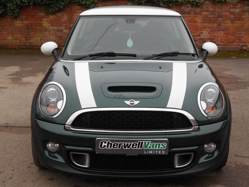 View MINI HATCH COOPER S Sport Chili *Leather* *Nav* 57,000 Miles