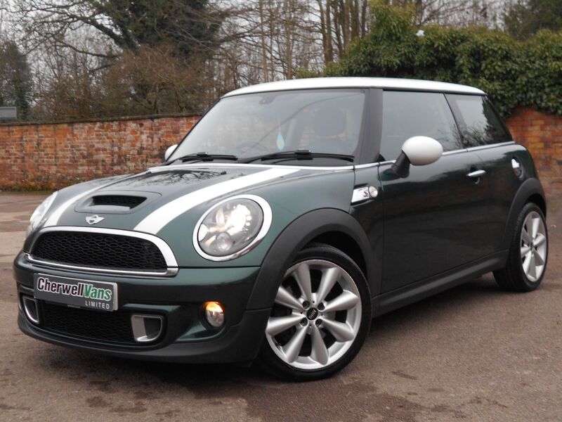 View MINI HATCH COOPER S Sport Chili *Leather* *Nav* 57,000 Miles