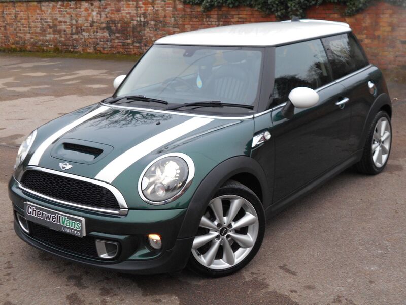 View MINI HATCH COOPER S Sport Chili *Leather* *Nav* 57,000 Miles