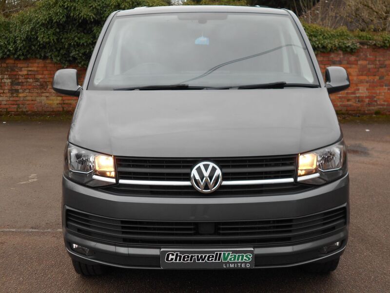 View VOLKSWAGEN TRANSPORTER KOMBI BLUEMOTION T32 TDI HIGHLINE 150 5 SEAT EURO 6 *73,000 MILES + CAMBELT DONE**