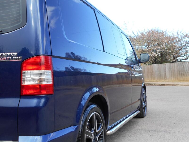 VOLKSWAGEN TRANSPORTER SPORTLINE