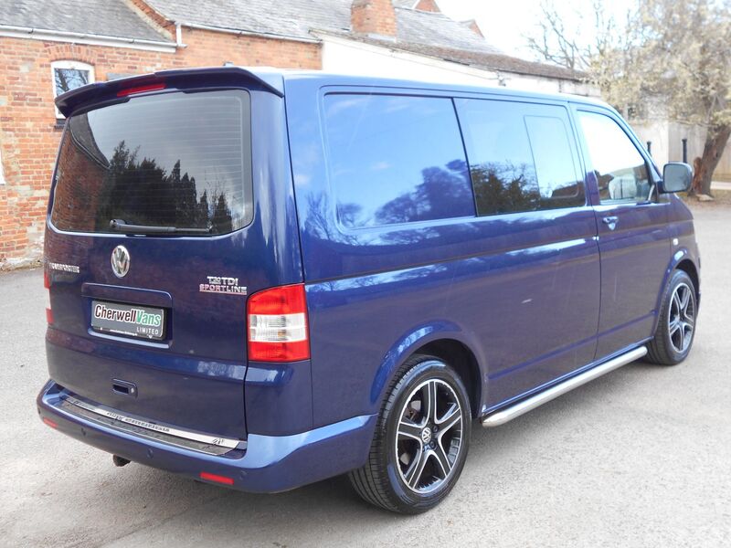 VOLKSWAGEN TRANSPORTER SPORTLINE