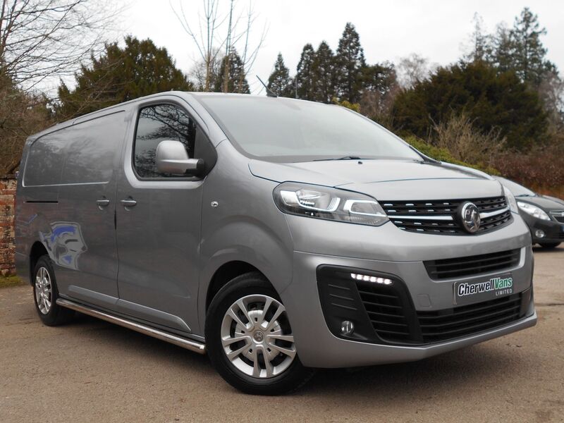 VAUXHALL VIVARO